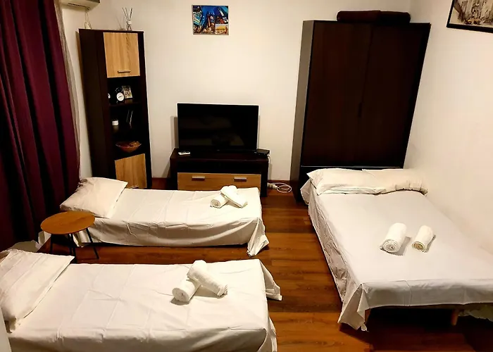 Ultracentral Cozy Near Old Town Apartmán