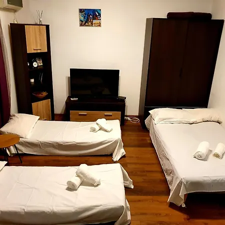 Ultracentral Cozy Near Old Town Apartment